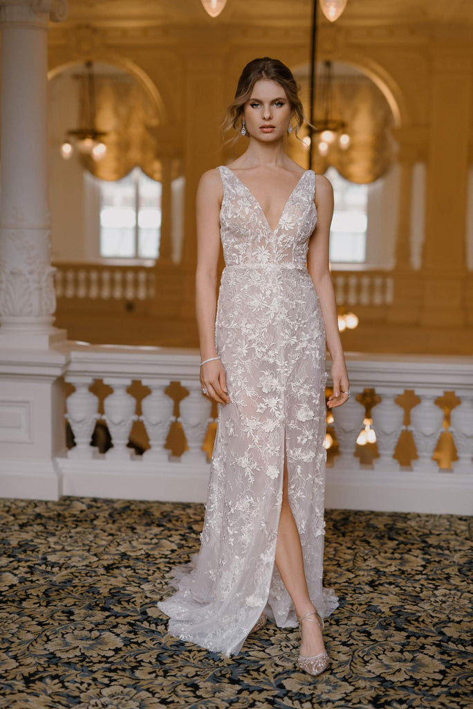The Kya Wedding Dress is the pinnacle of laid-back glamour, a perfect match for the bride who appreciates a timeless treasure.